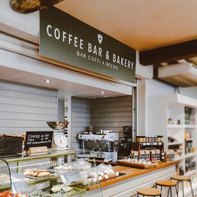 Cửa hàng Coffee 2